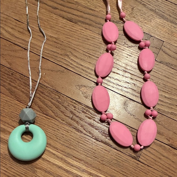 Pink and Mint Silicone Teething/Chewing Necklace Duo Adult Sized - Picture 2 of 7